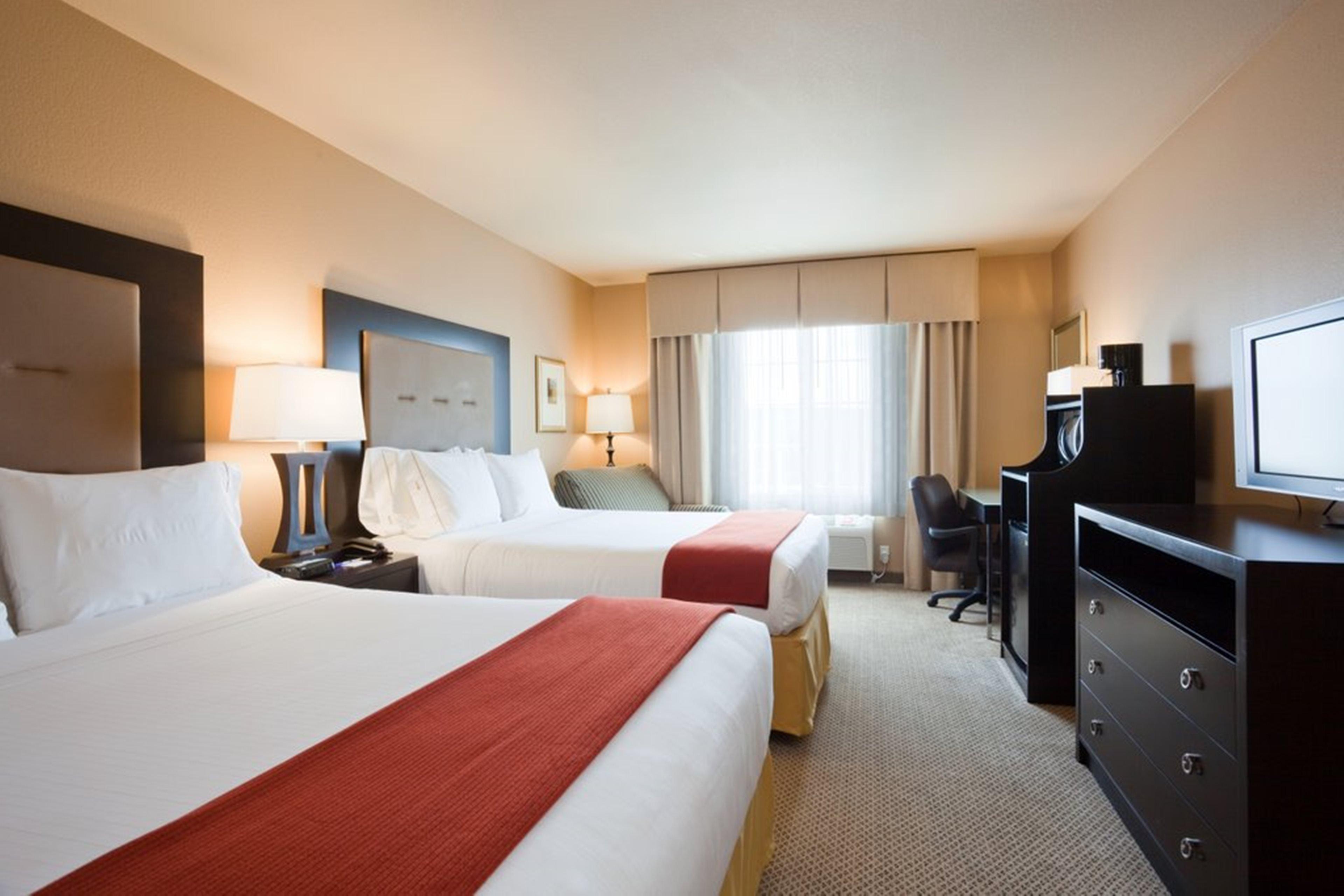 Holiday Inn Express & Suites Cumberland - La Vale By Ihg Екстер'єр фото